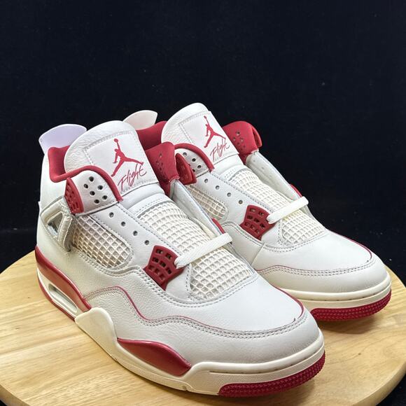 Air Jordan 4 Retro Valentine\'s Day Wmns Size 12W/ 10.5M Brand New HV0823-108 main image 5
